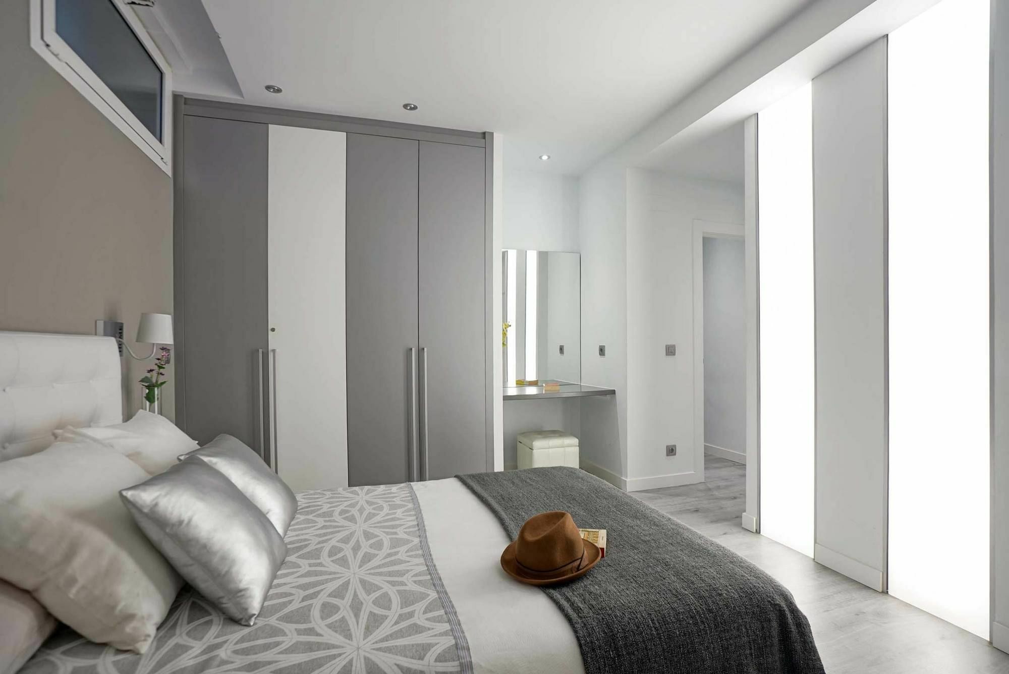 Apartamento Lagun Concha Beach San Sebastian Exterior photo
